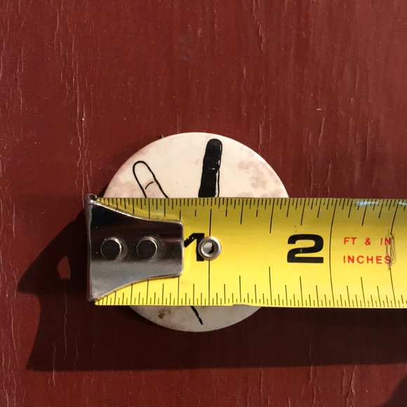 Vintage 60’s Civil Rights Black & White Peace Sign - Picture 4 of 4